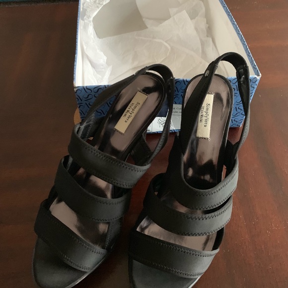 Shoes - Picture 3 of 5